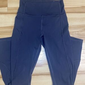 Lululemon high rise 7/8 length. Size 4. Excellent condition